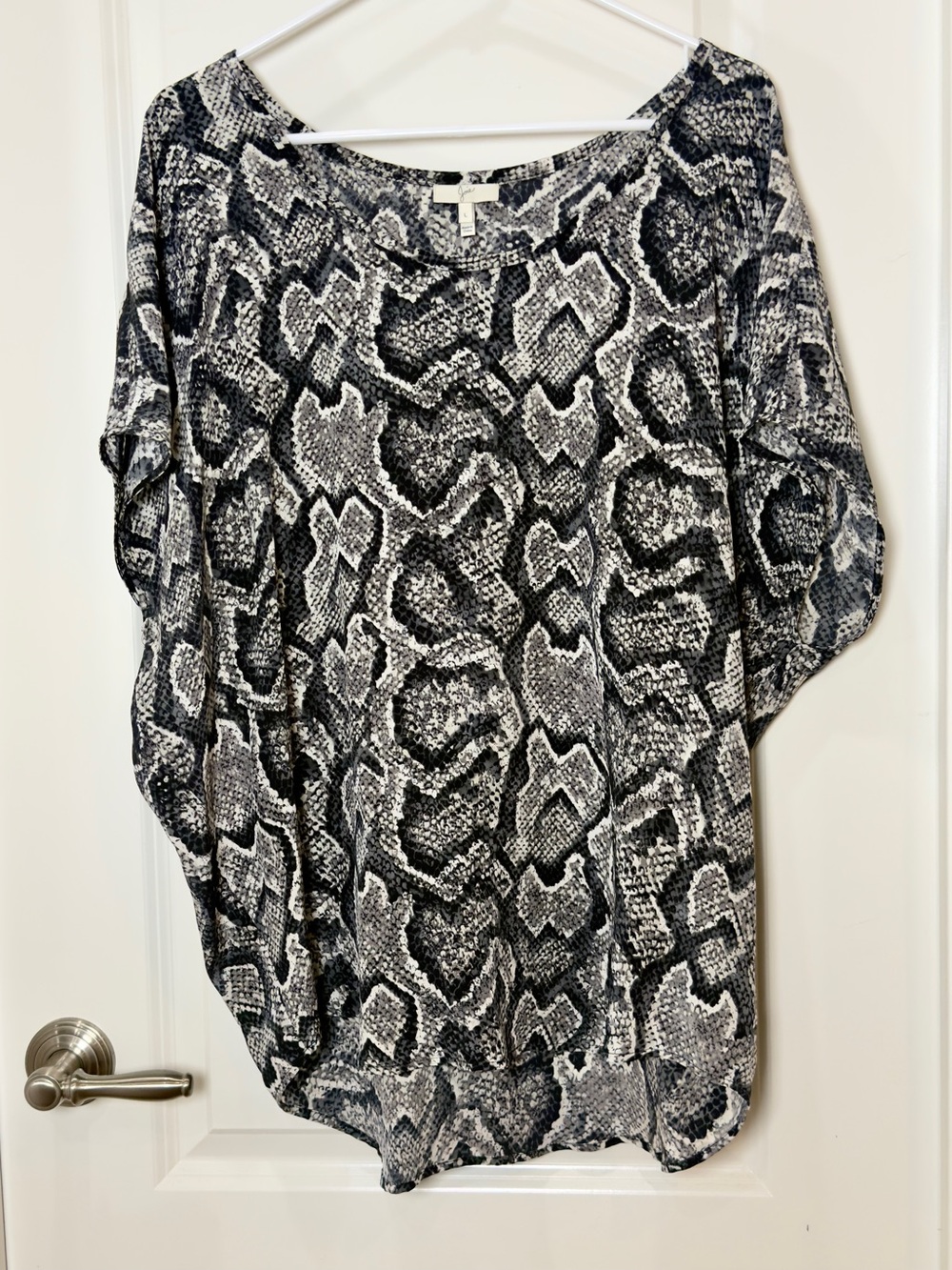 Joie Silk Black & White Snake-Print Dolman Blouse